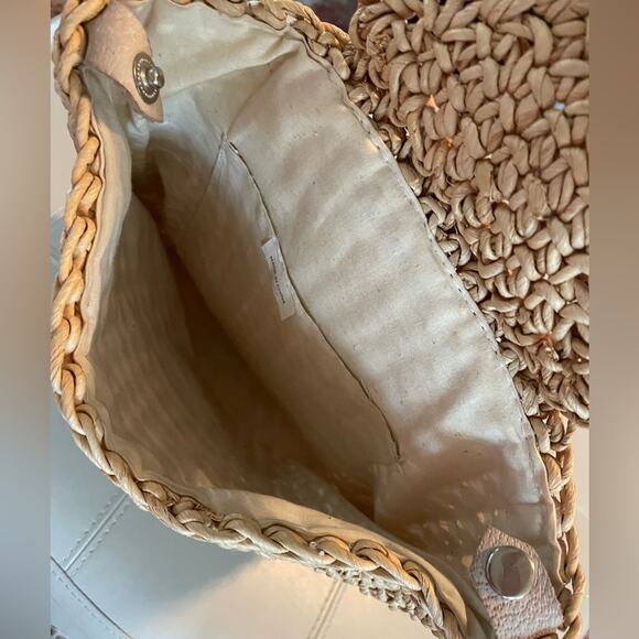 Raffia Snap & Canvas Minimalist Backpack - Picture 3 of 7